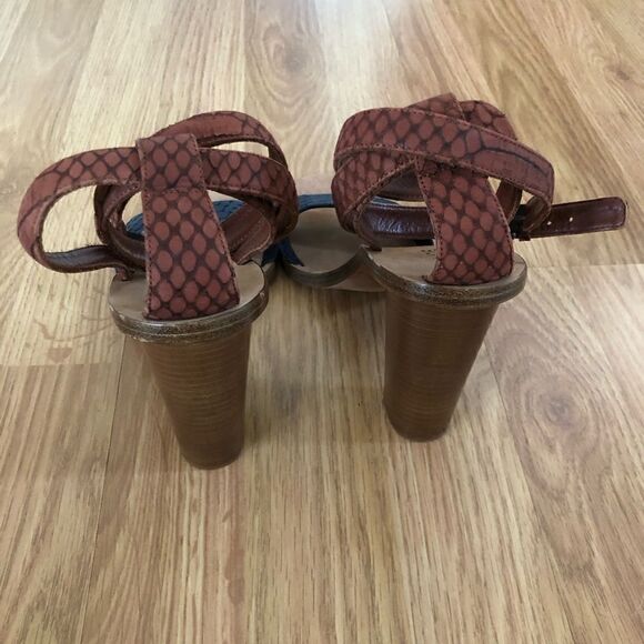 VINCE Naya Leather Snake Embossed Wrap-Around Ankle Strap Sandals - Picture 6 of 11